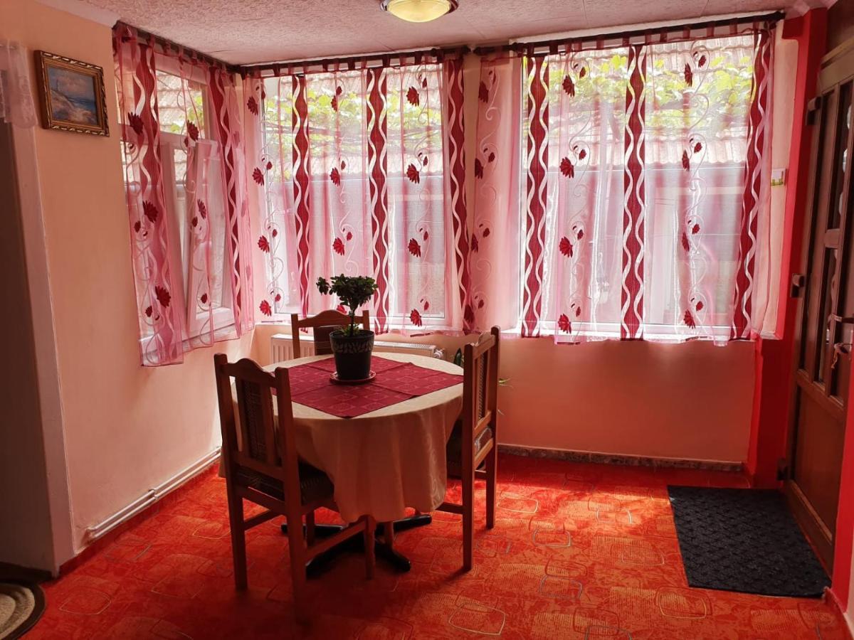 Apartmán Morii 22 Malancrav Exteriér fotografie